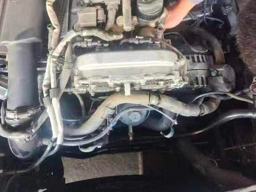 汽車空調加氟怎么加?
